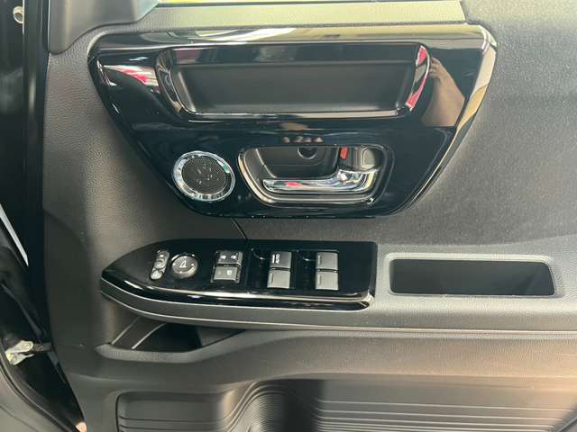 ホンダ Ｎ　ＢＯＸ カスタム ６６０ Ｌ ４ＷＤ R3年 (北海道) 99