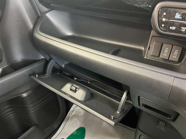 ホンダ Ｎ　ＢＯＸ カスタム ６６０ Ｌ ４ＷＤ R3年 (北海道) 99