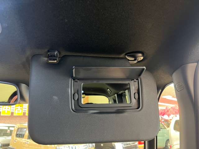 ホンダ Ｎ　ＢＯＸ カスタム ６６０ Ｌ ４ＷＤ R3年 (北海道) 99