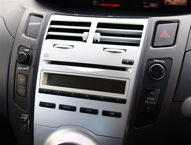 トヨタ ヴィッツ １．３ Ｆ H19年 (関東) 99