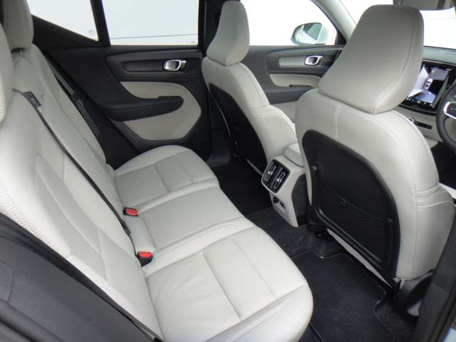 ボルボ ＸＣ４０ ウルトラ Ｂ４ ＡＷＤ ４ＷＤ R6年 (東北) 99