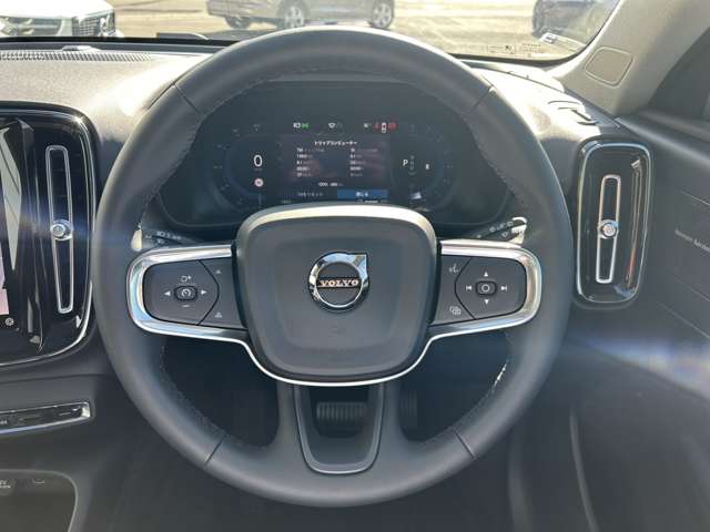 ボルボ ＸＣ４０ ウルトラ Ｂ４ ＡＷＤ ４ＷＤ R6年 (東北) 99