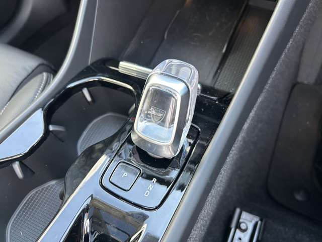 ボルボ ＸＣ４０ ウルトラ Ｂ４ ＡＷＤ ４ＷＤ R6年 (東北) 99