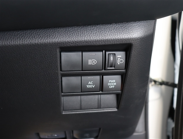 トヨタ ノア １．８ ハイブリッド Ｓ－Ｚ R5年 (関東) 99