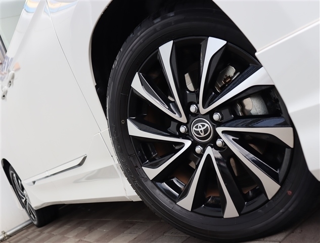 トヨタ ノア １．８ ハイブリッド Ｓ－Ｚ R5年 (関東) 99