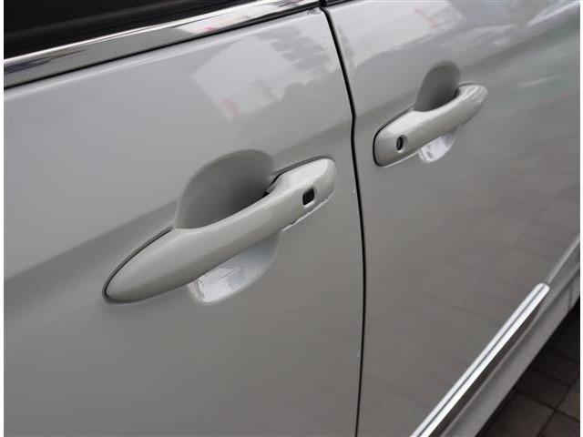 トヨタ ノア １．８ ハイブリッド Ｓ－Ｚ R5年 (関東) 99