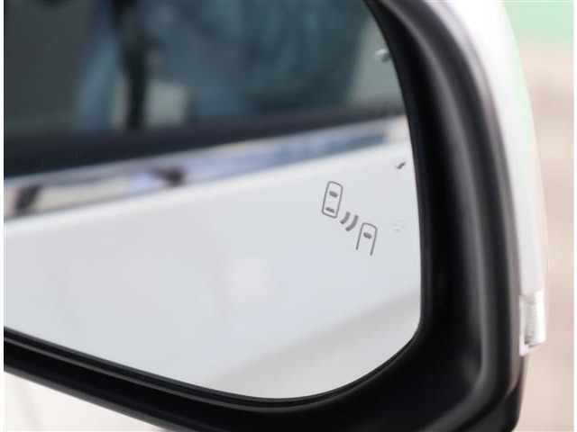 トヨタ ノア １．８ ハイブリッド Ｓ－Ｚ R5年 (関東) 99