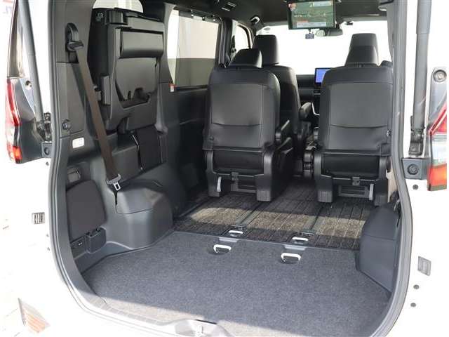 トヨタ ノア １．８ ハイブリッド Ｓ－Ｚ R5年 (関東) 99