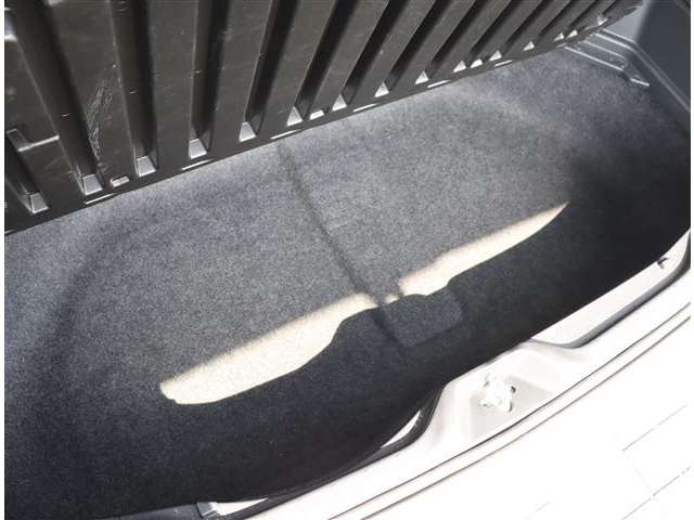 トヨタ ノア １．８ ハイブリッド Ｓ－Ｚ R5年 (関東) 99