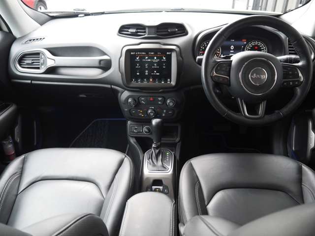 ジープ レネゲード リミテッド R2年 (近畿) 99