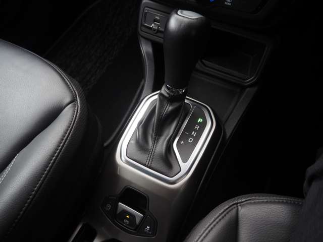 ジープ レネゲード リミテッド R2年 (近畿) 99