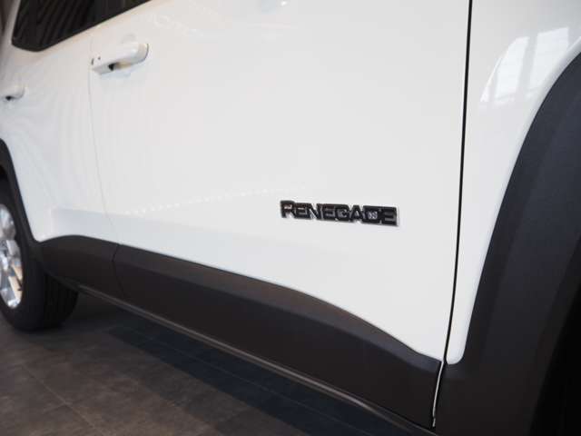 ジープ レネゲード リミテッド R2年 (近畿) 99