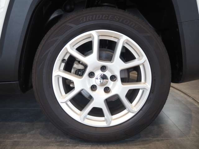 ジープ レネゲード リミテッド R2年 (近畿) 99