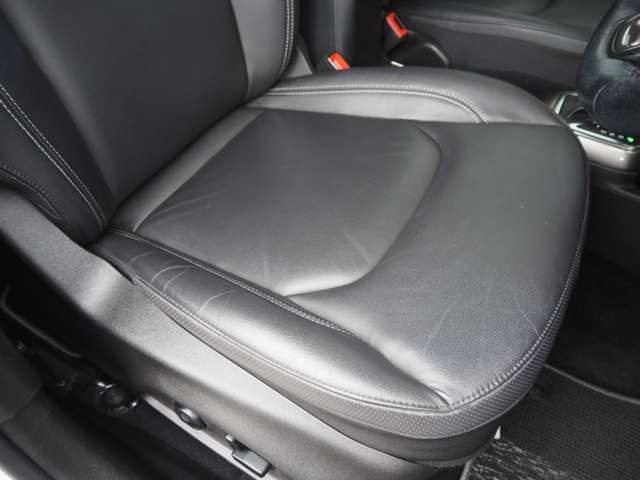 ジープ レネゲード リミテッド R2年 (近畿) 99