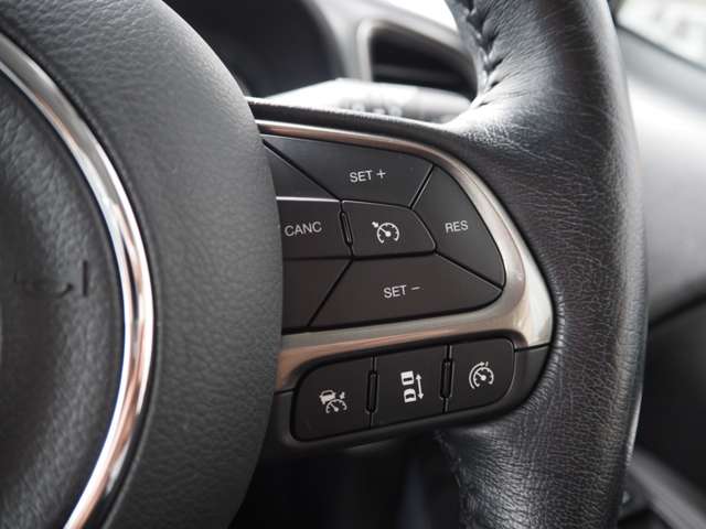 ジープ レネゲード リミテッド R2年 (近畿) 99