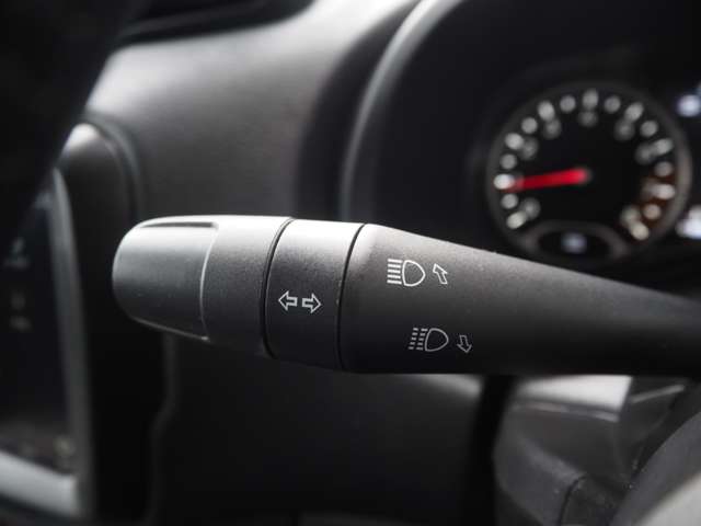 ジープ レネゲード リミテッド R2年 (近畿) 99