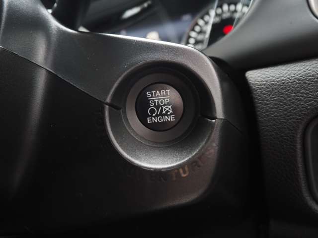 ジープ レネゲード リミテッド R2年 (近畿) 99