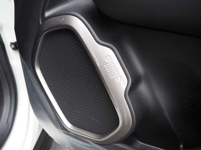 ジープ レネゲード リミテッド R2年 (近畿) 99