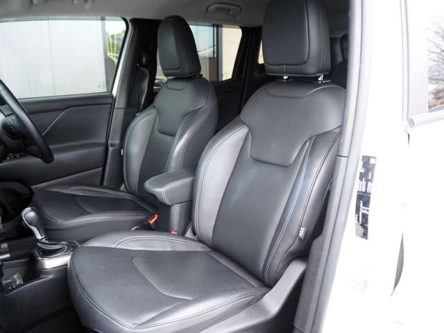 ジープ レネゲード リミテッド R2年 (近畿) 99