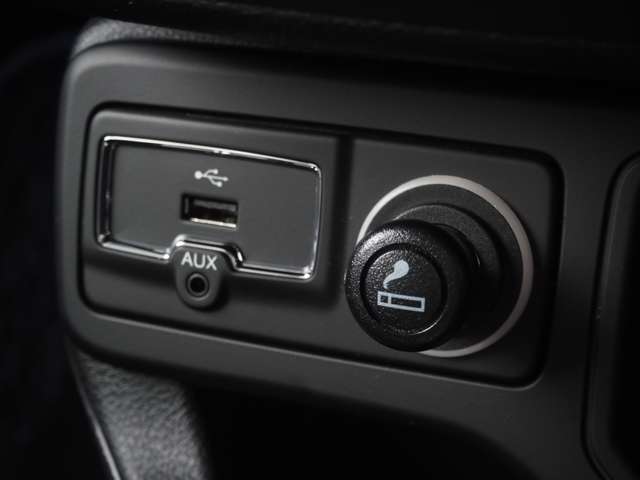 ジープ レネゲード リミテッド R2年 (近畿) 99