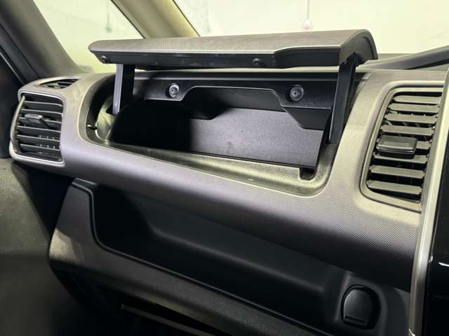 日産 セレナ １．２ Ｅ－ＰＯＷＥＲ Ｘ H30年 (東北) 99