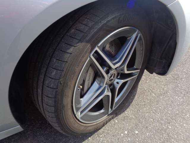 メルセデスベンツ Ｅクラス Ｅ３５０ ＤＥ スポーツ ディーゼルターボ R4年 (中国) 99