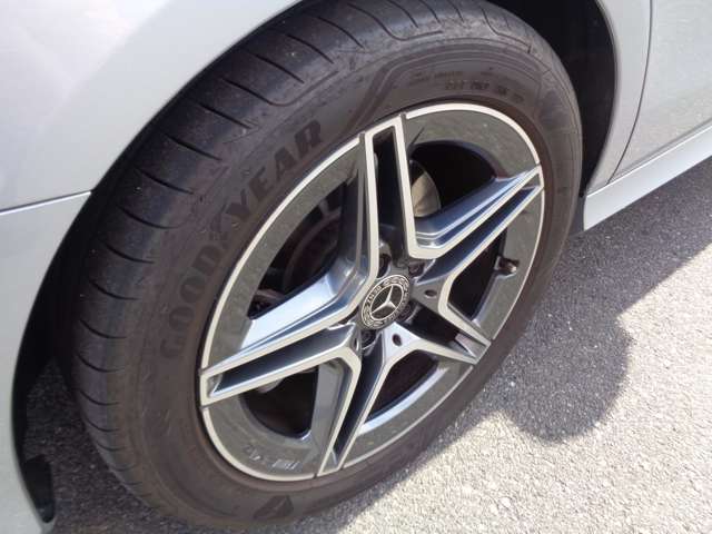 メルセデスベンツ Ｅクラス Ｅ３５０ ＤＥ スポーツ ディーゼルターボ R4年 (中国) 99