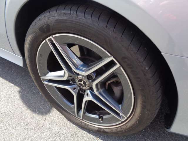 メルセデスベンツ Ｅクラス Ｅ３５０ ＤＥ スポーツ ディーゼルターボ R4年 (中国) 99