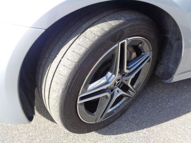 メルセデスベンツ Ｅクラス Ｅ３５０ ＤＥ スポーツ ディーゼルターボ R4年 (中国) 99