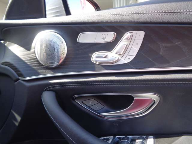 メルセデスベンツ Ｅクラス Ｅ３５０ ＤＥ スポーツ ディーゼルターボ R4年 (中国) 99