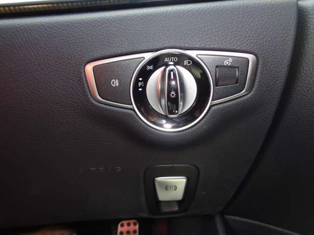 メルセデスベンツ Ｅクラス Ｅ３５０ ＤＥ スポーツ ディーゼルターボ R4年 (中国) 99