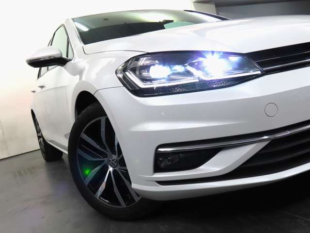 フォルクスワーゲン ゴルフ ＴＳＩ　ハイライン　テックエディション H30年 (関東) 99