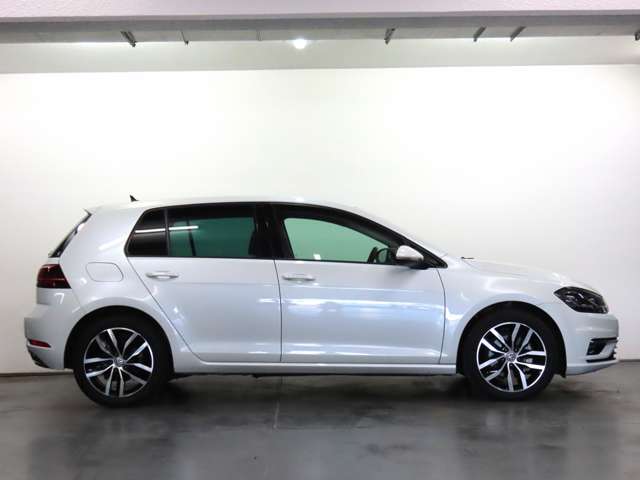 フォルクスワーゲン ゴルフ ＴＳＩ　ハイライン　テックエディション H30年 (関東) 99