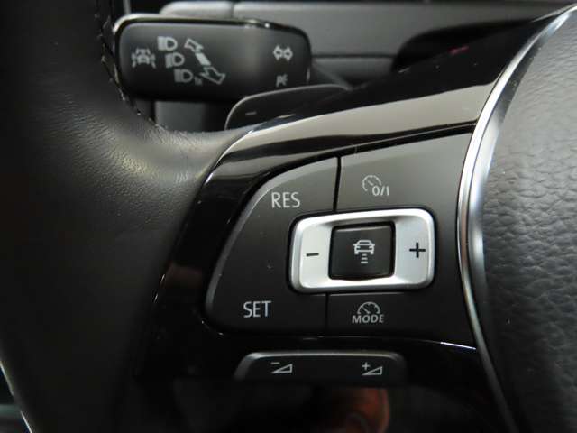 フォルクスワーゲン ゴルフ ＴＳＩ　ハイライン　テックエディション H30年 (関東) 99