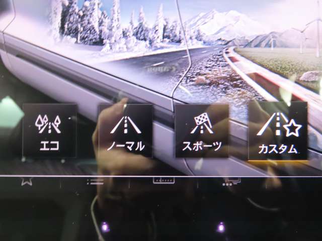 フォルクスワーゲン ゴルフ ＴＳＩ　ハイライン　テックエディション H30年 (関東) 99
