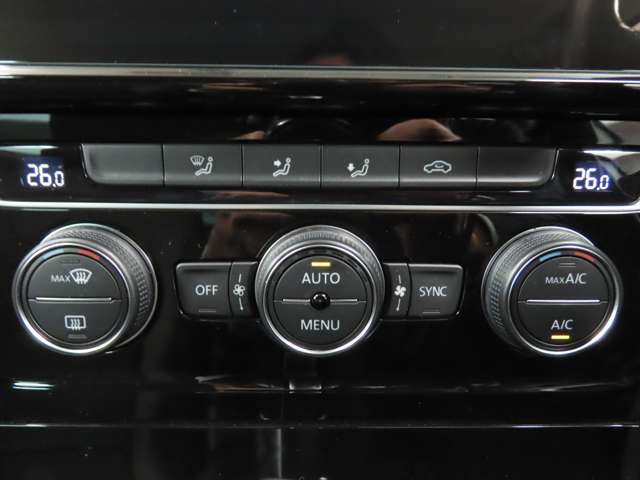 フォルクスワーゲン ゴルフ ＴＳＩ　ハイライン　テックエディション H30年 (関東) 99