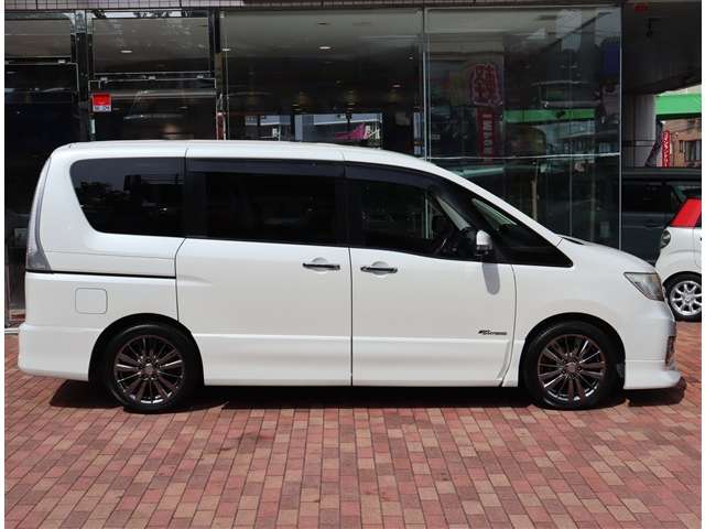 日産 セレナ ２．０ ライダー パフォーマンススペック ブラックライン Ｓ－ＨＹＢＲＩＤ H25年 (関東) 99