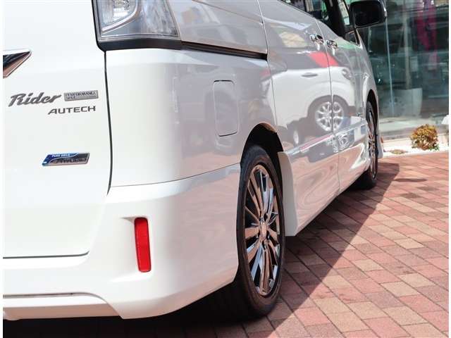 日産 セレナ ２．０ ライダー パフォーマンススペック ブラックライン Ｓ－ＨＹＢＲＩＤ H25年 (関東) 99