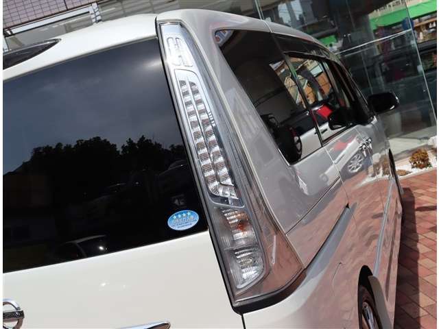 日産 セレナ ２．０ ライダー パフォーマンススペック ブラックライン Ｓ－ＨＹＢＲＩＤ H25年 (関東) 99