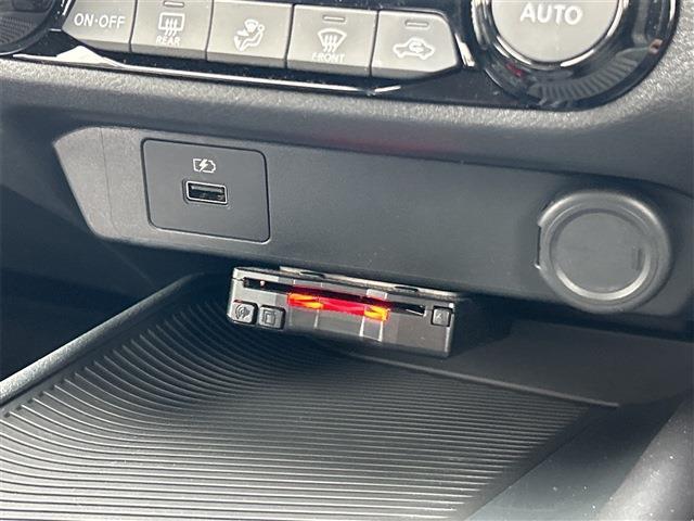 日産 ノート １．２ Ｘ R6年 (東海) 99