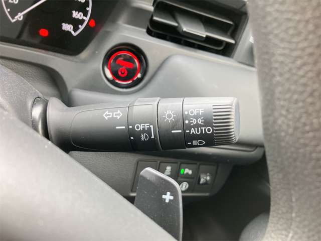 ホンダ ヴェゼル １．５ Ｅ：ＨＥＶ Ｘ R6年 (東海) 99