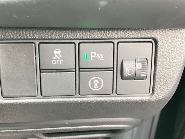 ホンダ ヴェゼル １．５ Ｅ：ＨＥＶ Ｘ R6年 (東海) 99