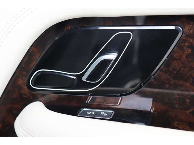 ランドローバー レンジローバー ヴォーグ （ディーゼル） ４ＷＤ H30年 (近畿) 99