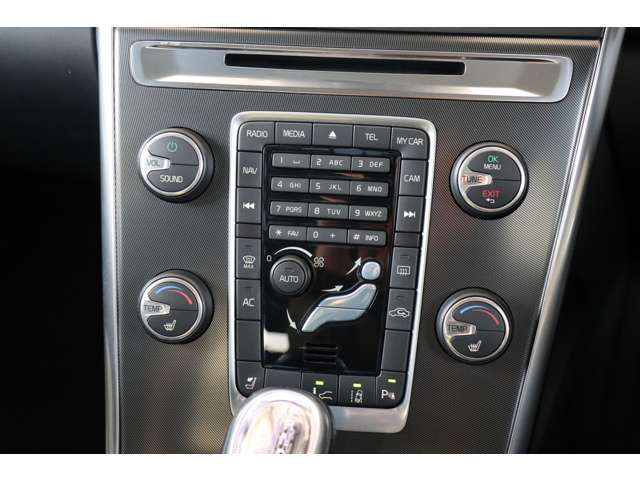 ボルボ ＸＣ６０ Ｔ５　Ｒデザイン H25年 (近畿) 99