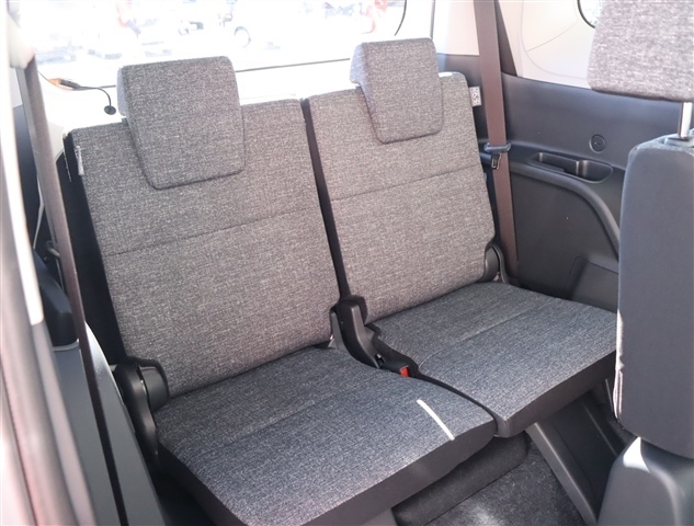 トヨタ シエンタ １．５ Ｚ R4年 (関東) 99