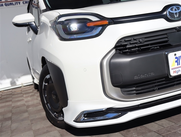 トヨタ シエンタ １．５ Ｚ R4年 (関東) 99