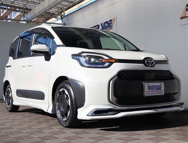 トヨタ シエンタ １．５ Ｚ R4年 (関東) 99