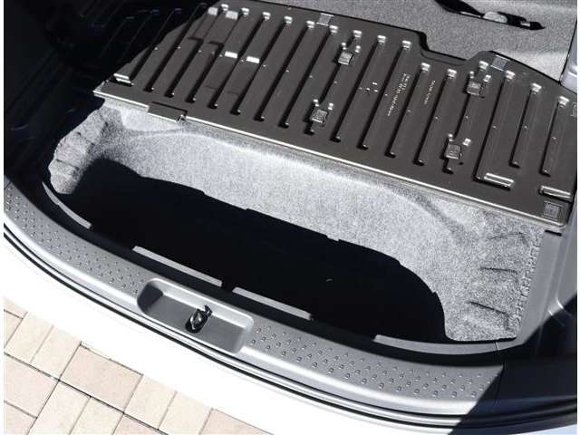 トヨタ シエンタ １．５ Ｚ R4年 (関東) 99