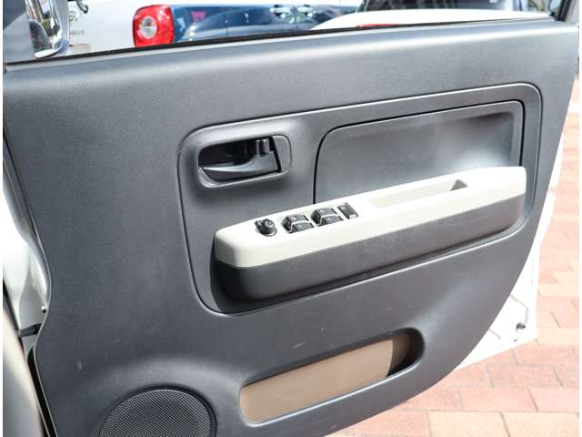 ダイハツ ミラ　トコット ６６０ Ｘ ＳＡＩＩＩ H30年 (関東) 99