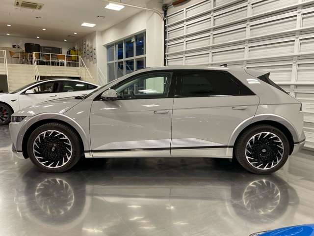 ヒョンデ アイオニック　５ ラウンジ ＡＷＤ ４ＷＤ R4年 (関東) 99